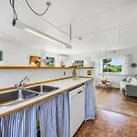 Arntraud - 500m From The Sea By Interhome