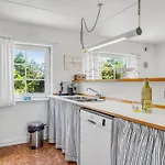 Arntraud - 500m From The Sea By Interhome * Lakolk